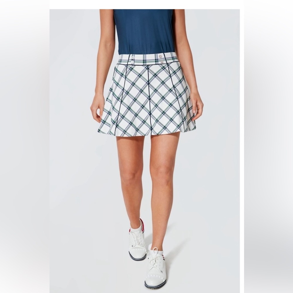 Tuckernuck Women's Renee Lattice Plaid Woven 15"  Golf Skorts NWOT